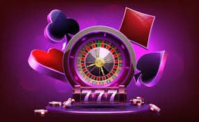 Filipino players browsing 18jili sports and casino categories on mobile phones